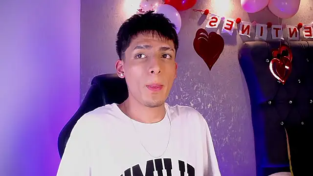 MateoMitchell online show from February 12, 5:02 am