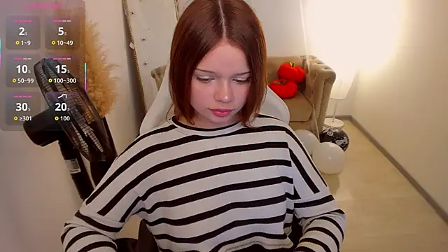 Snapshot of Sarah_babyyy chatting on October 25, 5:48 am Sarah babyyy online show from October 25, 5:48 am