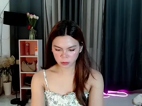 Snapshot of buttycamillex chatting on June 8, 7:14 pm buttycamillex online show from June 8, 7:14 pm