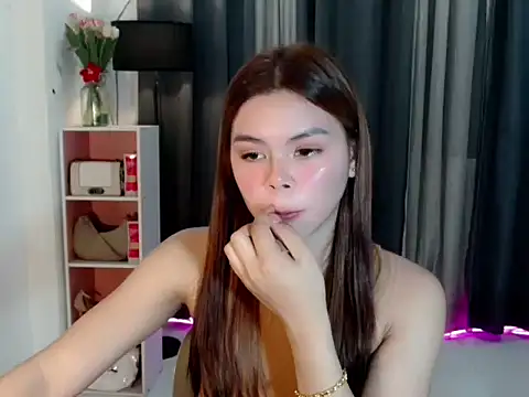 Snapshot of buttycamillex chatting on July 3, 4:35 pm buttycamillex online show from July 3, 4:35 pm