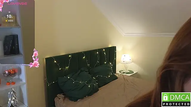 Eileen Burton online show from December 21, 6:15 pm