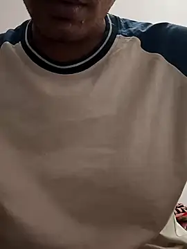 Snapshot of Dark_Chocoxxx chatting on November 10, 8:13 am Dark Chocoxxx online show from November 10, 8:13 am