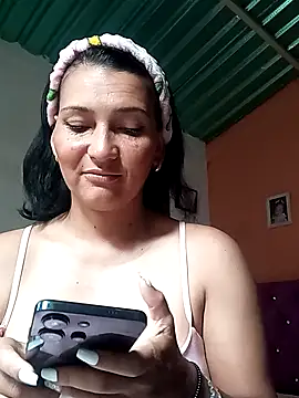 Snapshot of fanny_soto chatting on October 8, 11:41 am fanny soto online show from October 8, 11:41 am