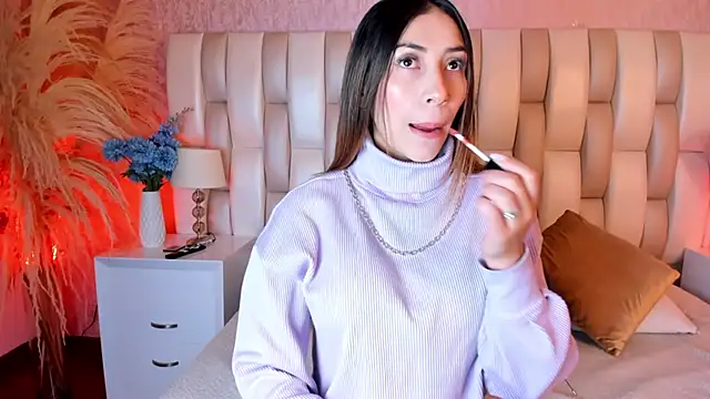 Lizzi hotman online show from October 11, 12:47 pm