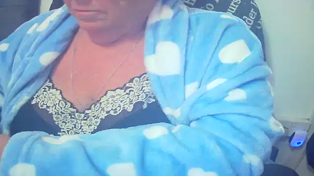 Playful MILF Demi online show from July 15, 9:53 pm
