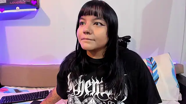 Louiemanson  online show from October 17, 4:42 pm
