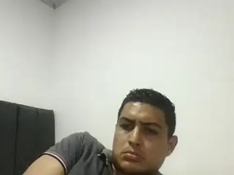 Snapshot of cerdo14562 chatting on December 21, 1:13 am cerdo14562 online show from December 21, 1:13 am