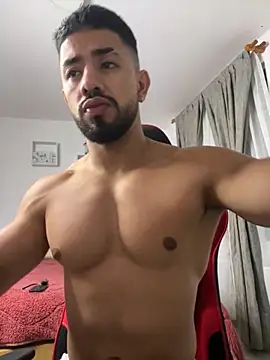 Ezzio Scolaro online show from February 3, 12:53 am