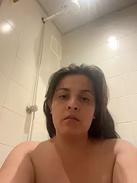 Anyhot latina online show from November 10, 11:37 pm