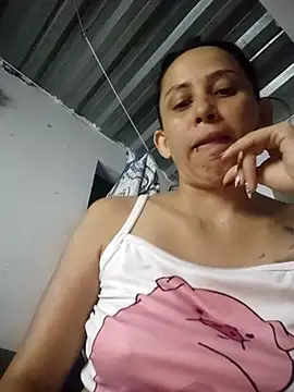 Snapshot of sexy_butterfly_1 chatting on October 20, 4:35 am sexy butterfly 1 online show from October 20, 4:35 am