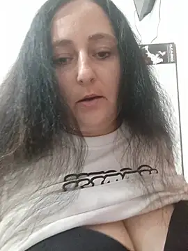 Snapshot of Bella_862 chatting on July 9, 1:48 pm Bella 862 online show from July 9, 1:48 pm