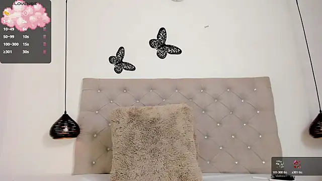 Snapshot of Rosse_Alice_ chatting on October 24, 5:04 am Rosse Alice online show from October 24, 5:04 am