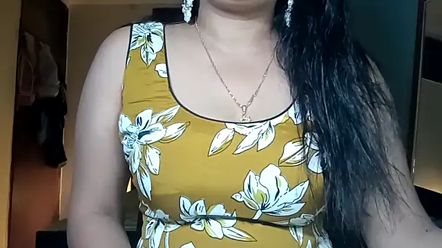 horny milf couple online show from June 13, 7:45 pm