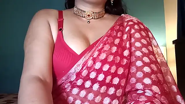 Snapshot of horny_milf_couple chatting on July 18, 3:38 pm horny milf couple online show from July 18, 3:38 pm