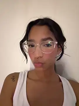 ScarletEvanss  online show from June 18, 11:03 am