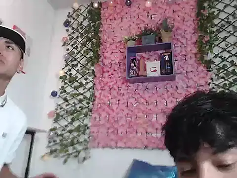 alex russo   online show from October 19, 4:02 am