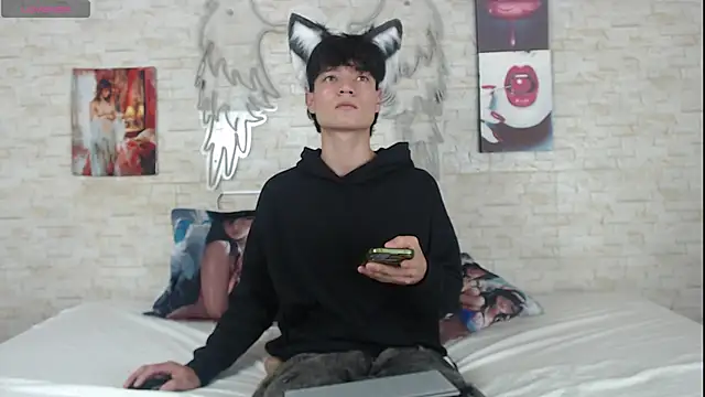 alex russo   online show from November 15, 10:26 pm