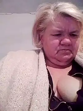 LusiyaGold5 online show from November 12, 8:19 pm