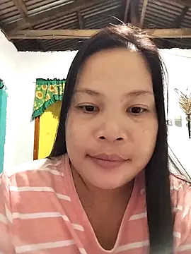 Snapshot of shyhotpinay_32 chatting on October 23, 3:44 pm shyhotpinay 32 online show from October 23, 3:44 pm