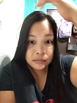 Snapshot of shyhotpinay_32 chatting on October 24, 2:02 pm shyhotpinay 32 online show from October 24, 2:02 pm