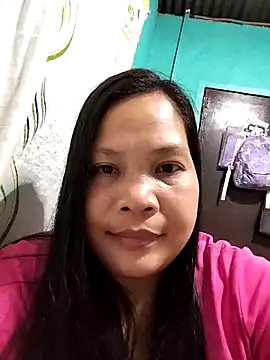 Snapshot of shyhotpinay_32 chatting on October 27, 1:15 pm shyhotpinay 32 online show from October 27, 1:15 pm