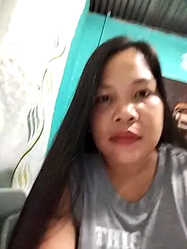 Snapshot of shyhotpinay_32 chatting on October 31, 6:09 pm shyhotpinay 32 online show from October 31, 6:09 pm
