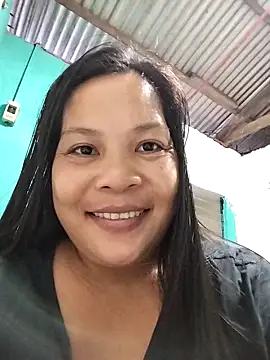 Snapshot of shyhotpinay_32 chatting on November 22, 9:58 pm shyhotpinay 32 online show from November 22, 9:58 pm