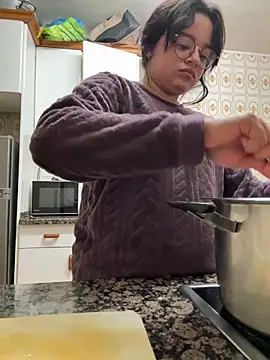 Jaykel a online show from February 9, 9:52 pm