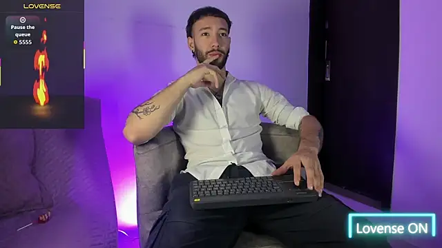 angel kyrozz online show from June 20, 7:16 pm