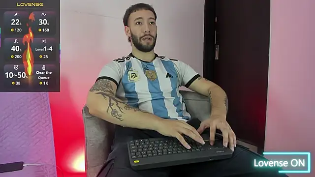 angel kyrozz online show from June 22, 7:11 pm