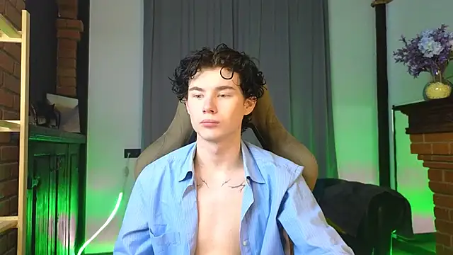 Cute Mike online show from February 15, 9:52 am