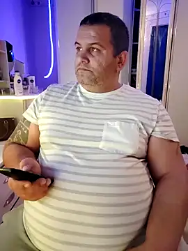 Zsoltzsolti23 online show from November 29, 3:15 pm