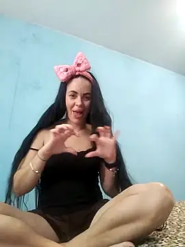 Snapshot of Stefaniyaxq chatting on November 7, 8:25 am Stefaniyaxq online show from November 7, 8:25 am