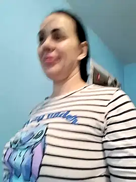 Snapshot of Stefaniyaxq chatting on December 2, 9:58 am Stefaniyaxq online show from December 2, 9:58 am