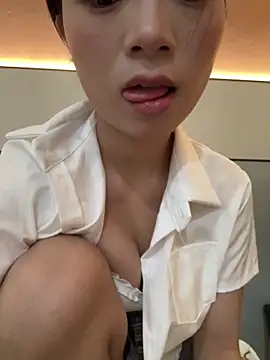 qingzi1218 online show from April 5, 5:48 am