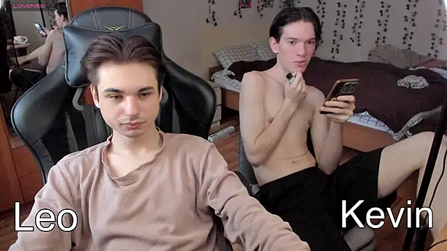 twink boysss online show from October 14, 12:06 pm