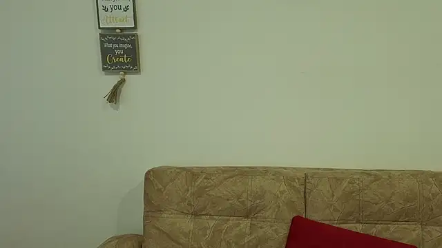 Snapshot of Catherine____ chatting on October 27, 10:41 am Catherine online show from October 27, 10:41 am