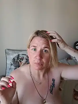 LaceyWestxx online show from May 25, 5:41 pm