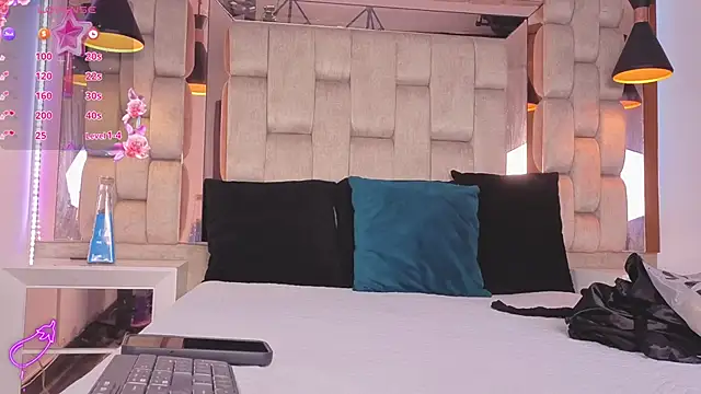 Snapshot of Anastasiaxxx69 chatting on February 17, 8:04 pm Anastasiaxxx69 online show from February 17, 8:04 pm