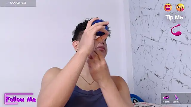 Snapshot of Dominic_king7 chatting on October 17, 8:11 pm Dominic king7 online show from October 17, 8:11 pm