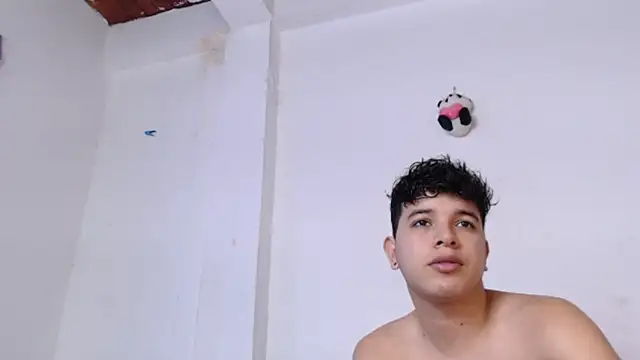 Snapshot of Dominic_king7 chatting on October 19, 9:15 pm Dominic king7 online show from October 19, 9:15 pm