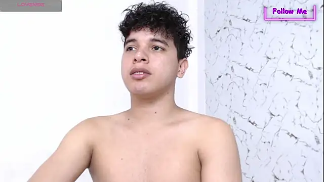 Snapshot of Dominic_king7 chatting on November 1, 10:01 pm Dominic king7 online show from November 1, 10:01 pm