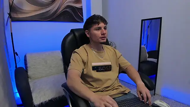 Leoo Miller online show from March 8, 4:05 am