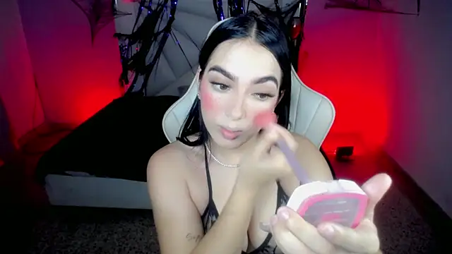 Snapshot of cielooo_ chatting on October 25, 8:47 pm cielooo online show from October 25, 8:47 pm