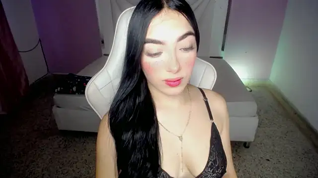 Snapshot of cielooo_ chatting on November 4, 8:30 pm cielooo online show from November 4, 8:30 pm