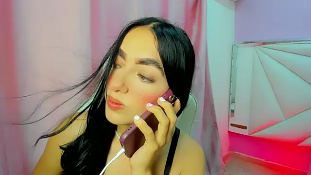 Snapshot of cielooo_ chatting on December 15, 8:35 pm cielooo online show from December 15, 8:35 pm