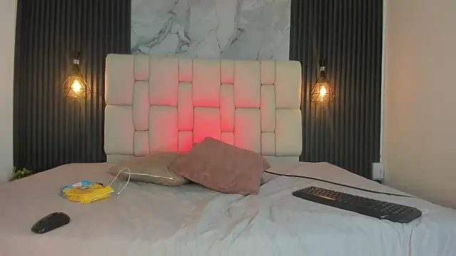 antonelasc online show from March 4, 8:04 pm