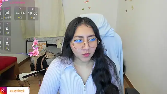 Snapshot of LoveLyy- chatting on November 7, 2:17 pm LoveLyy- online show from November 7, 2:17 pm