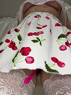 Snapshot of Aurynne chatting on February 19, 8:16 pm Aurynne online show from February 19, 8:16 pm