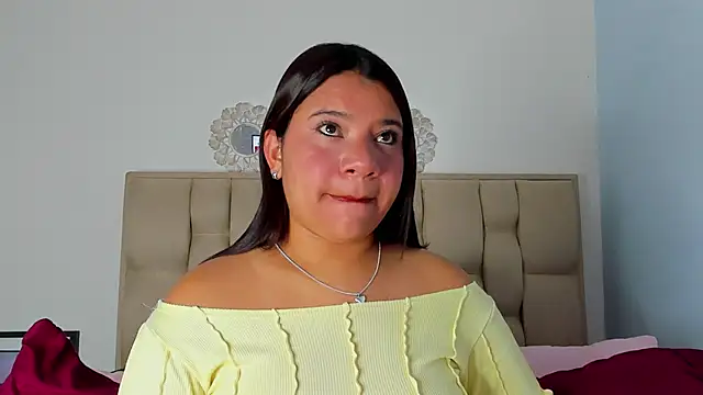 Stefany Bam online show from November 30, 1:09 am